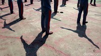 Aktivitas selama pandemi COVID-19 tersebut tetap mengikuti protokol PSBB. 