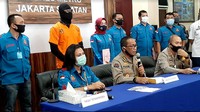 Dwi Sasono ditangkap terkait narkoba oleh Polres Metro Jakarta Selatan. (Desi/detikcom)