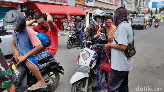 Warga Garut Tak Bermasker