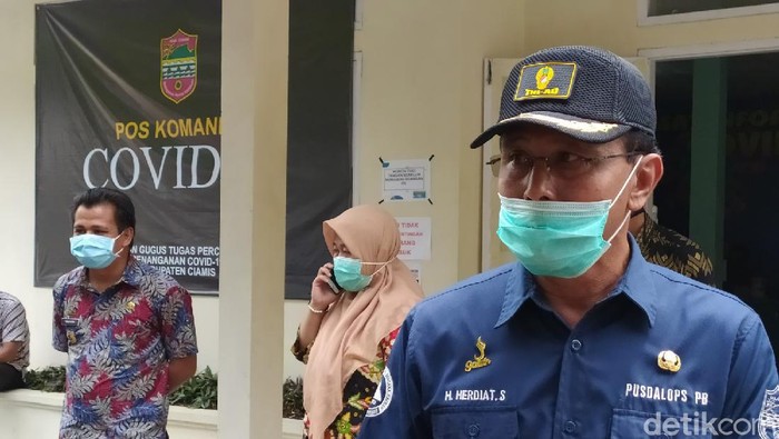 Bupati Ciamis Herdiat Sunarya