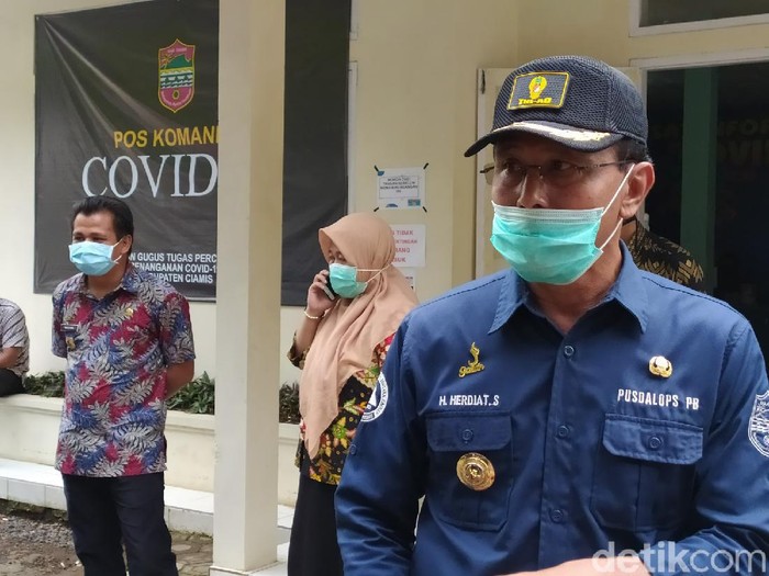 Bupati Ciamis Herdiat Sunarya