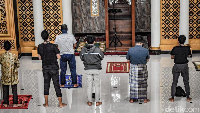 Salat Berjemaah di Bandung Barat