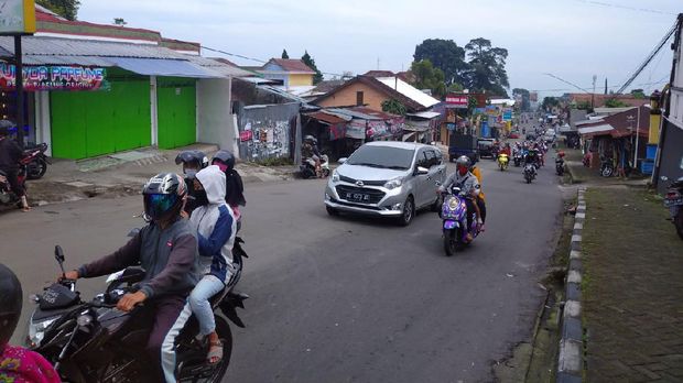 Tawangmangu mulai dipadati pengunjung, 1/6/2020