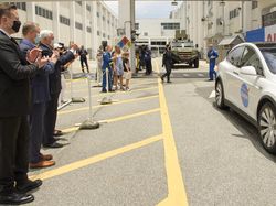 Astronaut NASA Sukses Diterbangkan, Elon Musk Kegirangan