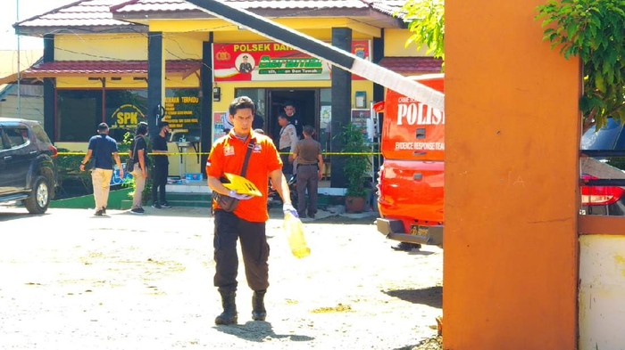 Penyerangan di Polsek Daha Selatan
