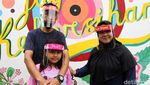 Jelang New Normal, Perajin Face Shield Banjir Order