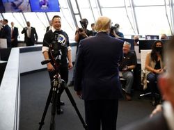 Astronaut NASA Sukses Diterbangkan, Elon Musk Kegirangan