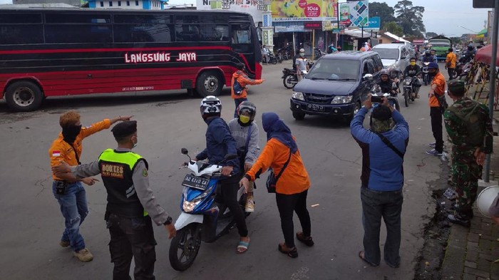 Tawangmangu mulai dipadati pengunjung, 1/6/2020