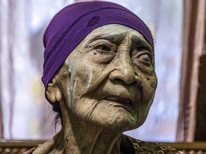 Potret Nenek 100 Tahun di Surabaya yang Berhasil Sembuh dari Virus Corona