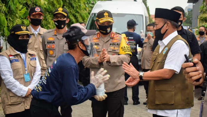 kapolda jatim di lamongan