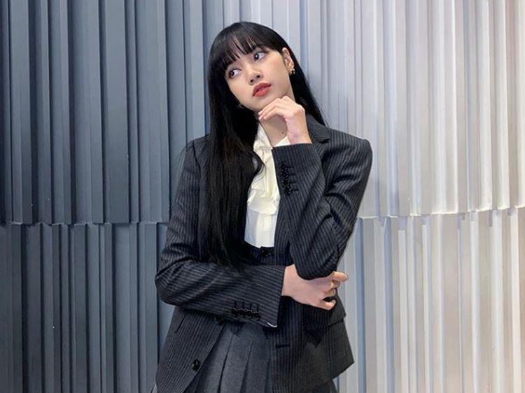 Jadi Korban Penipuan Manajer, Lisa BLACKPINK Panen Dukungan