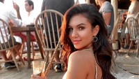 Untungnya saat ini wajah Alexandra telah kembali pulih seperti sebelumnya. Dok. Instagram/alexandralouise_