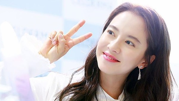 Betah Melajang! Song Ji Hyo, Si Jomblo Kece yang Awet Muda