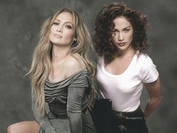 Keren! Jagoan Photoshop Gabungkan Foto Artis dan Masa Mudanya