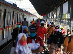 Ganjil-Genap Motor Dinilai Bikin Padat Bus-MRT, Bagaimana Bisa Jaga Jarak?