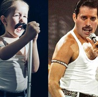 Agar terkesan ala Freddie Mercury dalam album Live Aid, Stephanie Girard menambahkan kumis tempelan pada Lola. Dan anak kecil itu pun bergaya seolah-olah sedang menyanyi sambil memegang stand mic. Foto: Instagram