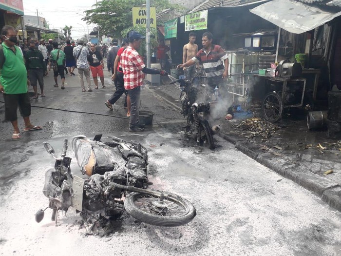 kebakaran di surabaya