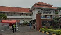 mendengar suara kuntilanak