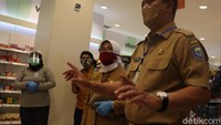 Sekda Kota Bandung Ema mengatakan, pemantauan ini dilakukan untuk mengecek kesiapan 23 mal di Kota Bandung menjelang new normal. Dalam pemantauan itu, Ema mengimbau kepada para pengelola mal agar setiap karyawan map menggunakan shield face.