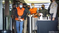 Konpers pengumuman penangkapan Nurhadi dilakukan tetap menggunakan protokol penanganan COVID-19.