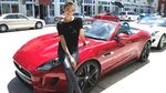 Potret Si Cantik Gal Gadot Beraksi dengan Jaguar Hingga Truk