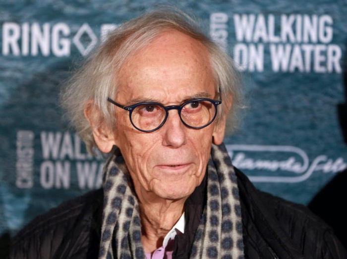 LONDON, ENGLAND - JUNE 18:  Artist Christo unveils his first UK outdoor work, a 20m high installation on Serpentine Lake, with accompanying exhibition at The Serpentine Gallery on June 18, 2018 in London, England.  (Photo by Tim P. Whitby/Tim P. Whitby/Getty Images for Serpentine Galleries)