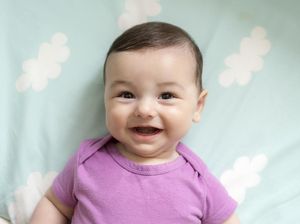 100 Nama Bayi Laki-laki Islami Terinspirasi Tokoh Muslim