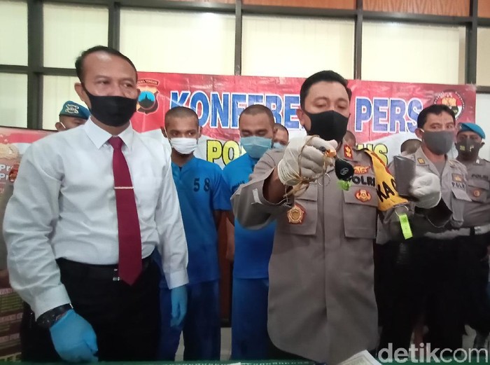 Jumpa pers kasus perampokan dan penyekapan di Mapolres Kudus, Selasa (2/6/2020).