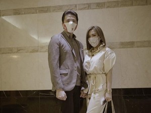 Gaya Syahrini Pakai Tas Rp 2 Miliar, Cuma Ada Satu di Indonesia