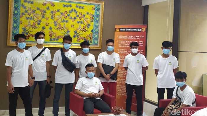 Kepala Badan Perlindungan Pekerja Migran Indonesia (BP2MI) Benny Rhamdani menyambagi Bareskrim Polri (Luqman Nurhadi Arunata/detikcom)