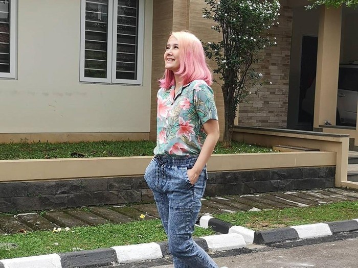 Ardina Rasti Ardina Rasti