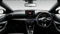 Begini suasana interior Toyota GR Yaris yang tampil serba gelap (Toyota)