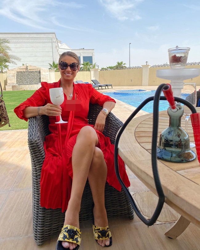 Bicara soal menjadi model majalah dewasa, Anamaria tidak melihat bahwa hal tersebut negatif. Aku tidak melihat ada yang salah dengan menjadi model majalah dewasa. Aku bahkan akan membiarkan putriku untuk melakukannya jika mereka mau, terangnya.  Foto: Instagram @anamariaprodanreghecampf