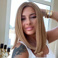 Kenalan dengan Anamaria Prodan. Wanita cantik ini pernah melakukan pemotretan untuk majalah Playboy. Foto: Instagram @anamariaprodanreghecampf