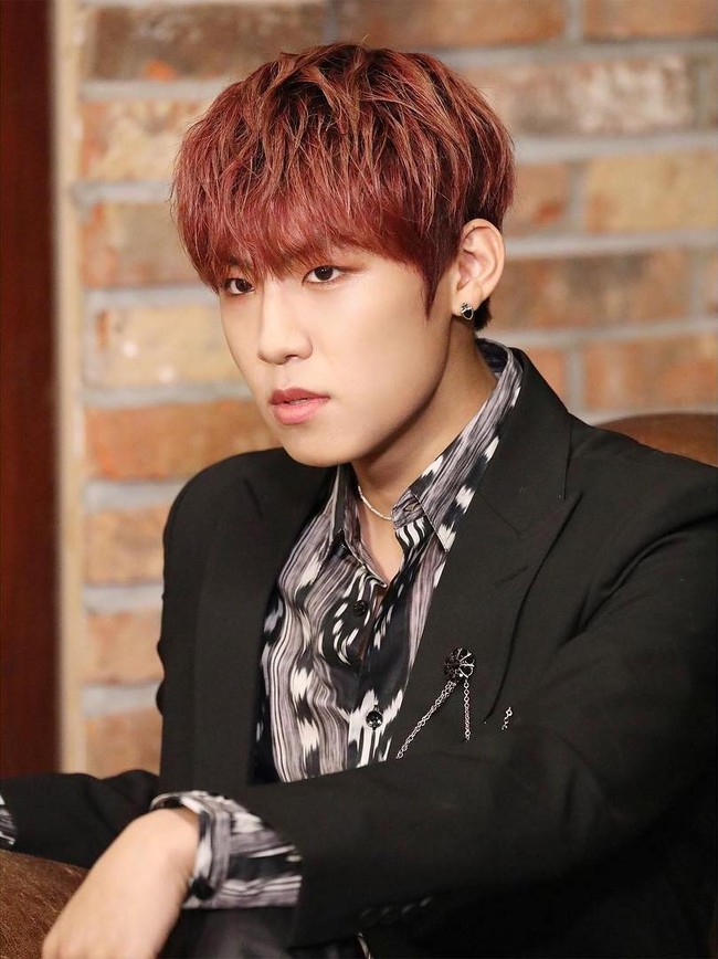 Personel lainnya dari AB61X, Park Woojin, berada di urutan 3 dengan perolehan 9.873 suara. Foto: Istimewa