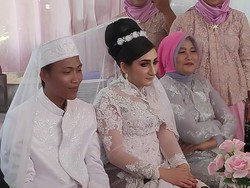 Foto Bule Turki Viral Buka Kabar Sedih Setelah Dinikahi Bambang, Tukang Sapu