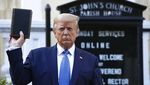Potret Trump Pegang Alkitab yang Tuai Kemarahan Pemuka Agama AS
