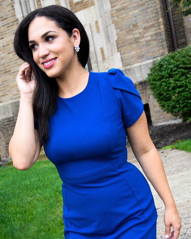 Banyak orang menjadikannya panutan dan karena mereka tidak bisa bertemu langsung dengannya, aku pikir aku adalah hal terbaik setelahnya, kata Christine dilansir Dailymail.Foto: Instagram @christineprimrose