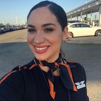 Wanita asal Australia tersebut sudah terbiasa dengan komentar dan pandangan mata yang tertuju padanya setiap hari. Sejak lima tahun lalu, ia memang sering disandingkan dengan Meghan bahkan sebelum dia menjadi istri Pangeran Harry. Foto: Instagram @christineprimrose