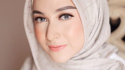 Foto: Pesona 12 Ratu FTV Indonesia yang Kini Berhijab