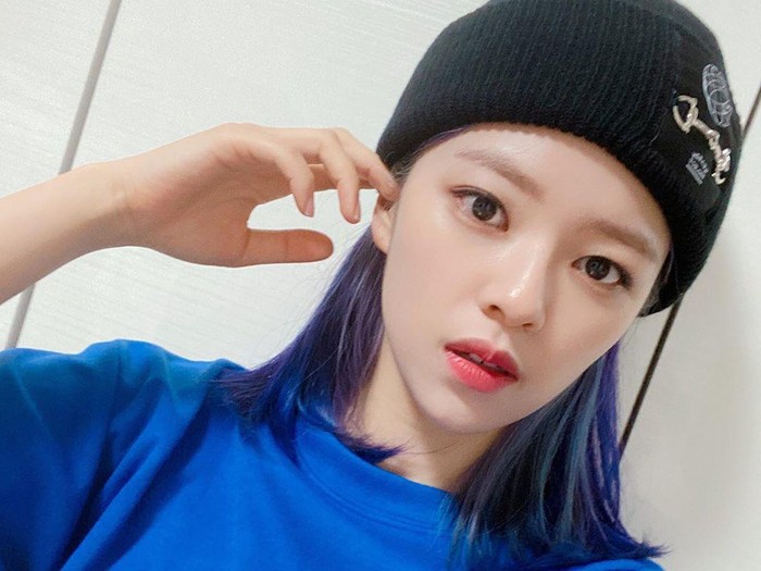 Jeongyeon personel Twice.