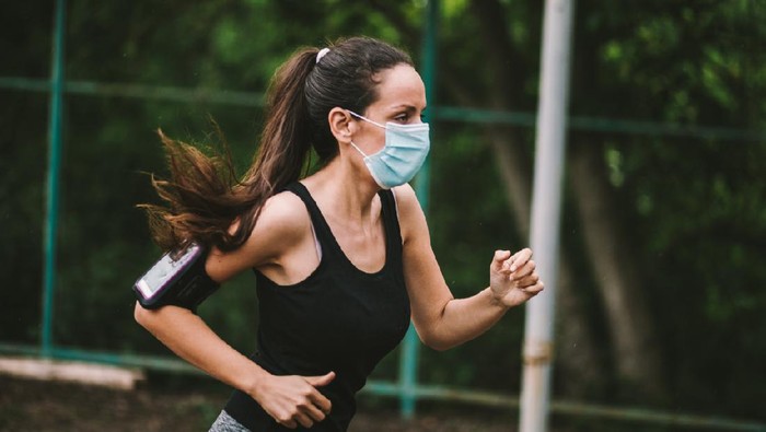 Olahraga Pakai Masker Olahraga Pakai Masker