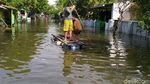 Potret Banjir Rob yang Rendam Pemukiman Warga Pekalongan