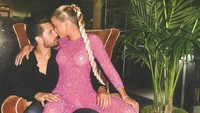 Sofia merasa Scott lebih sayang dengan mantan istrinya, Kourtney Kardashian dan anak-anaknya dibandingkan dirinya. Dok. Instagram/sofiarichie