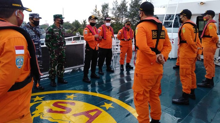Basarnas Bali mencari kapal kargo yang hilang kontak.