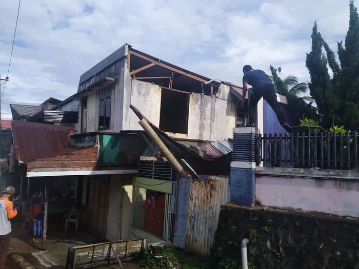 Belasan bangunan rusak akibat gempa di Sabang (dok. BPBD Sabang)