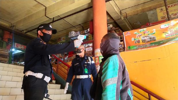 Hari Terakhir PSBB, Protokol Kesehatan di Pasar Makin Diperketat