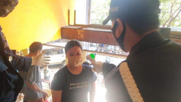 Hari Terakhir PSBB, Protokol Kesehatan di Pasar Makin Diperketat