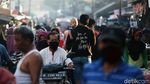 Jelang New Normal Pasar di Bekasi Tetap Ramai