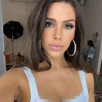 Model cantik itu memiliki tubuh yang seksi. Paige pun tak segan memamerkan tubuh seksi di Instagramnya yang memiliki followers 172 ribu itu. Foto: Instagram @paigewoolen